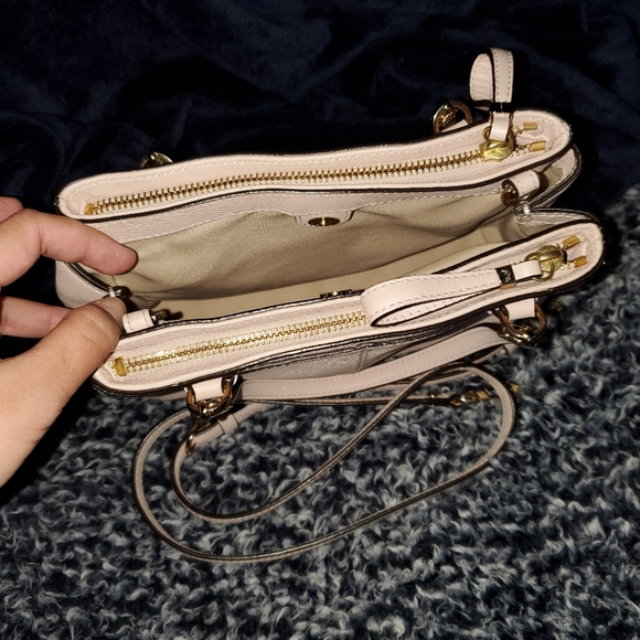 Coach - Picture 8 of 8